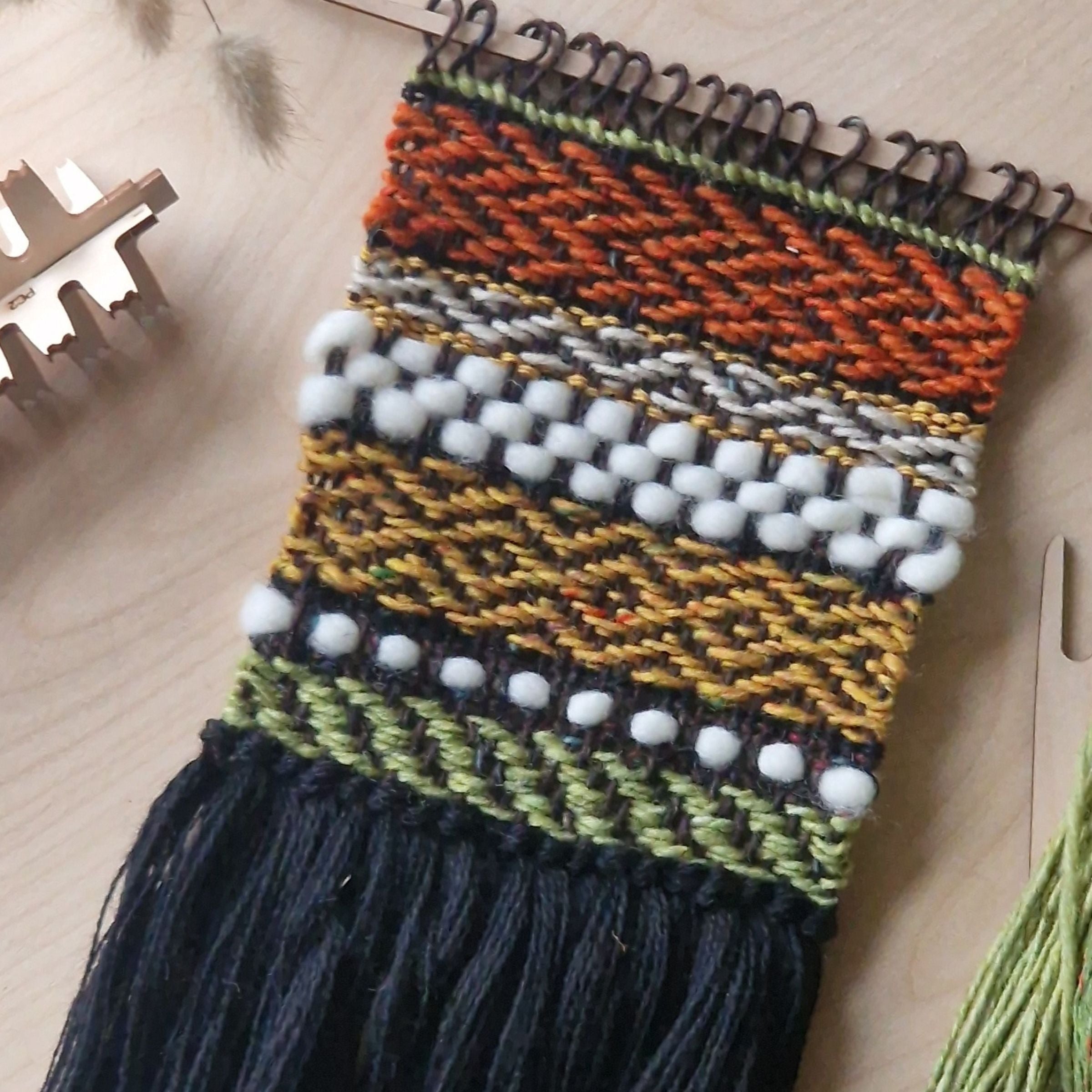 Weave your own: 2 hour wall hanging