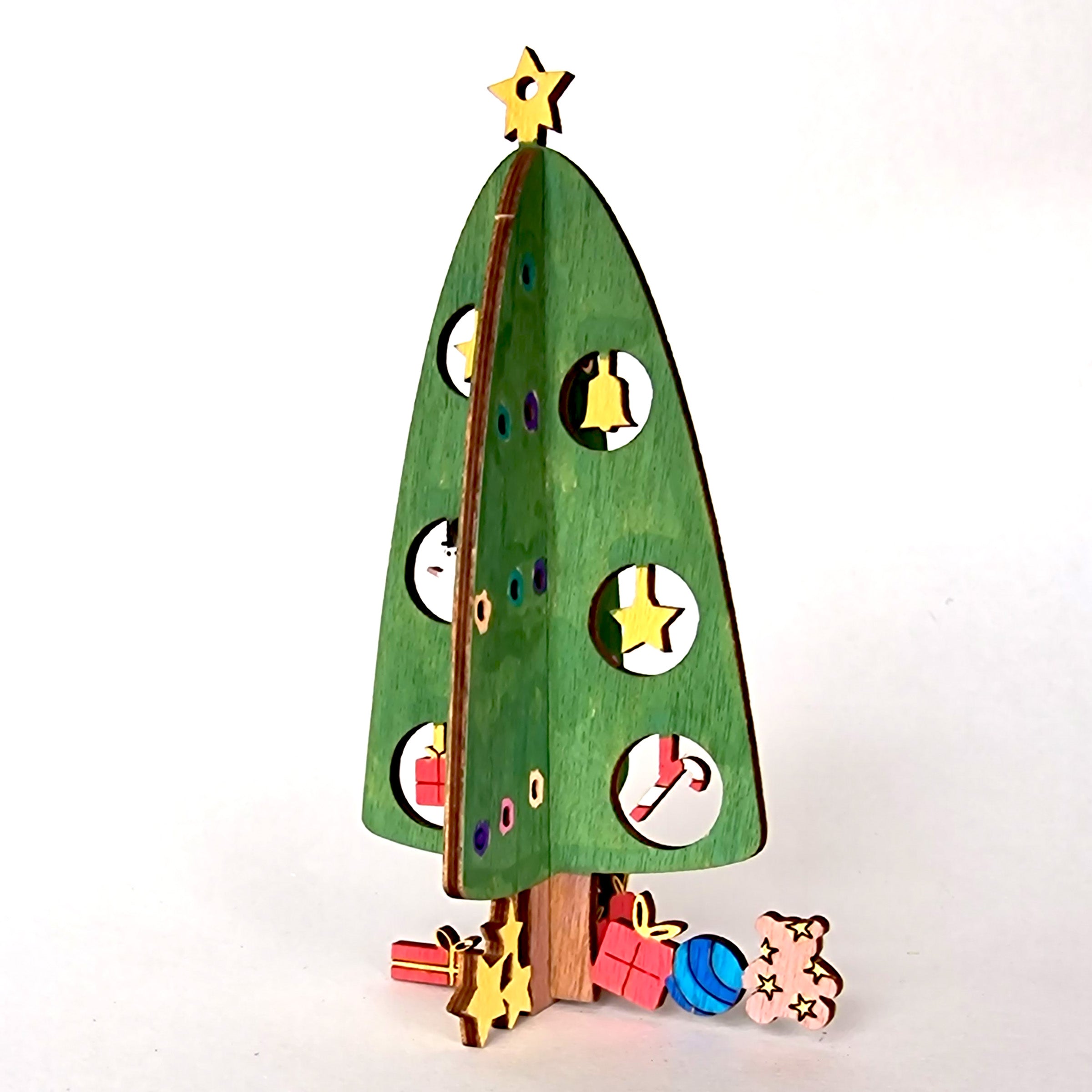 Wooden Christmas tree model, eco-conscious clip-together festive decoration