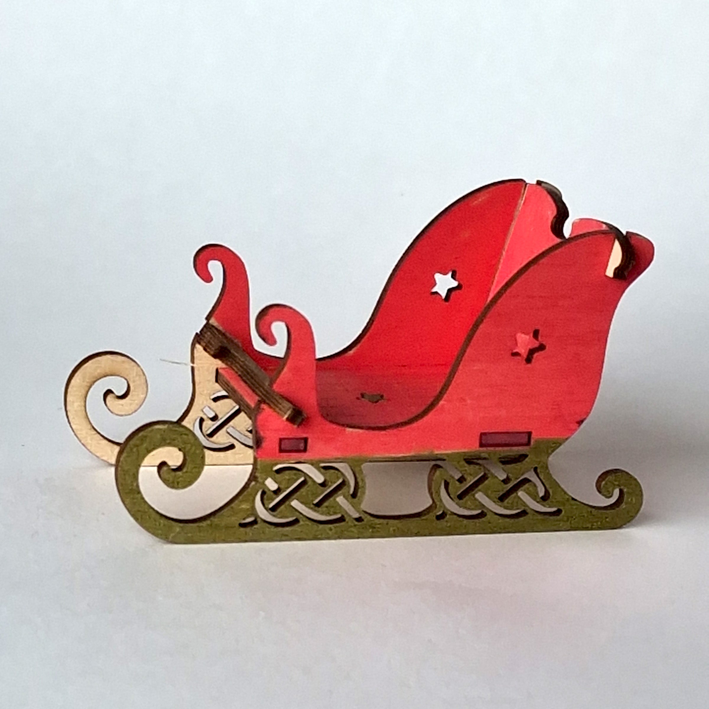 Wooden sleigh model kit, festive clip-together Christmas craft
