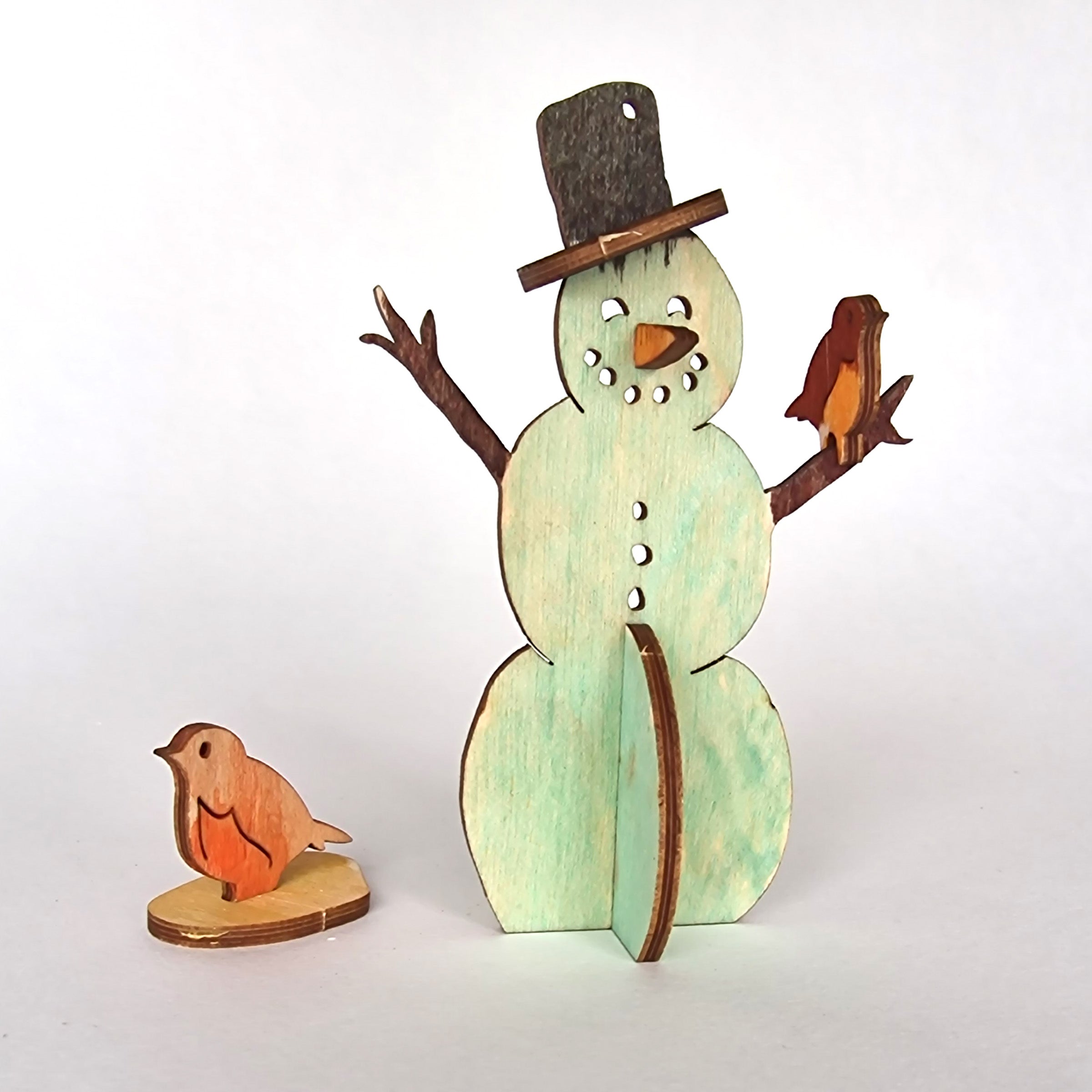 Wooden snowman model for Christmas, simple clip-together decoration