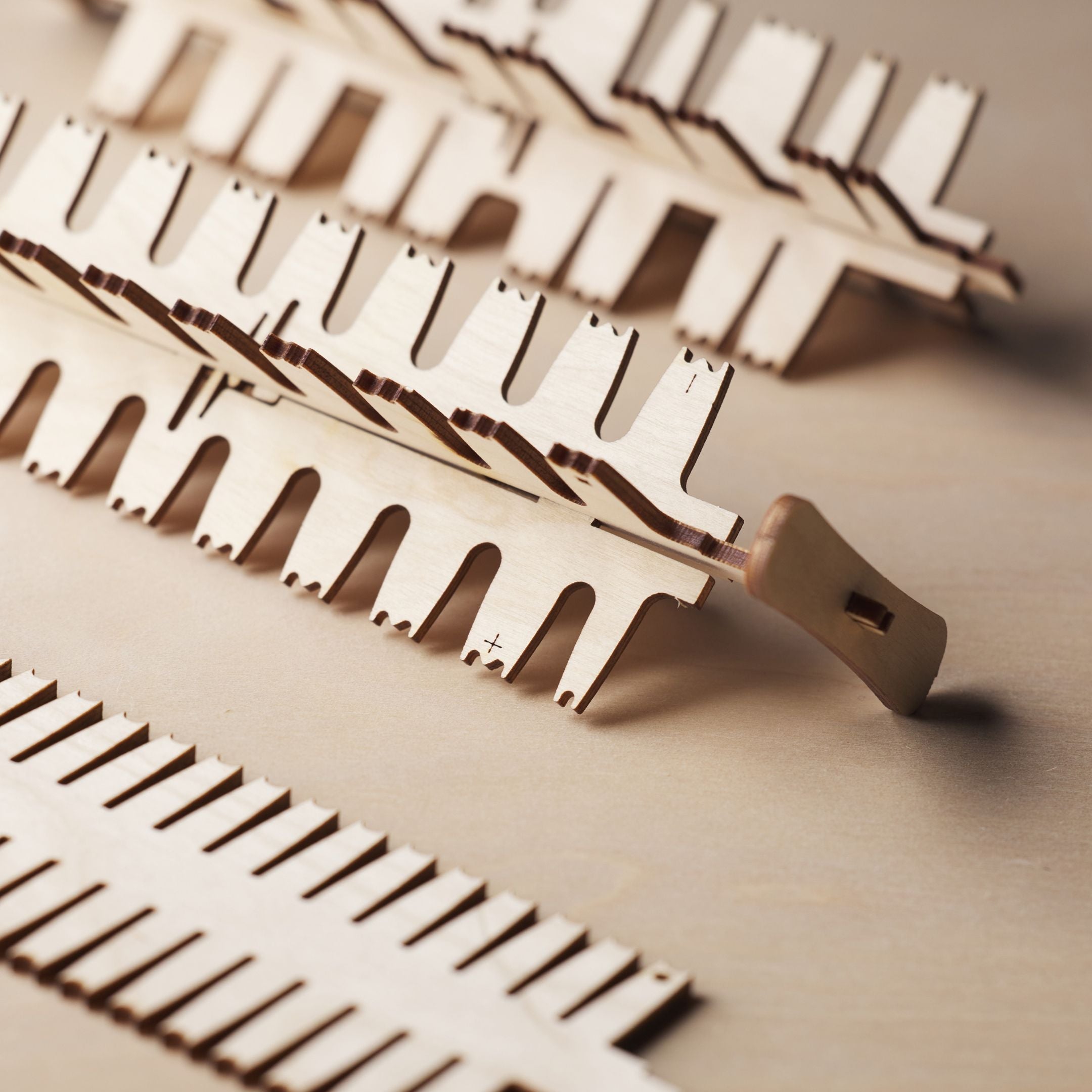 Looms & Tools